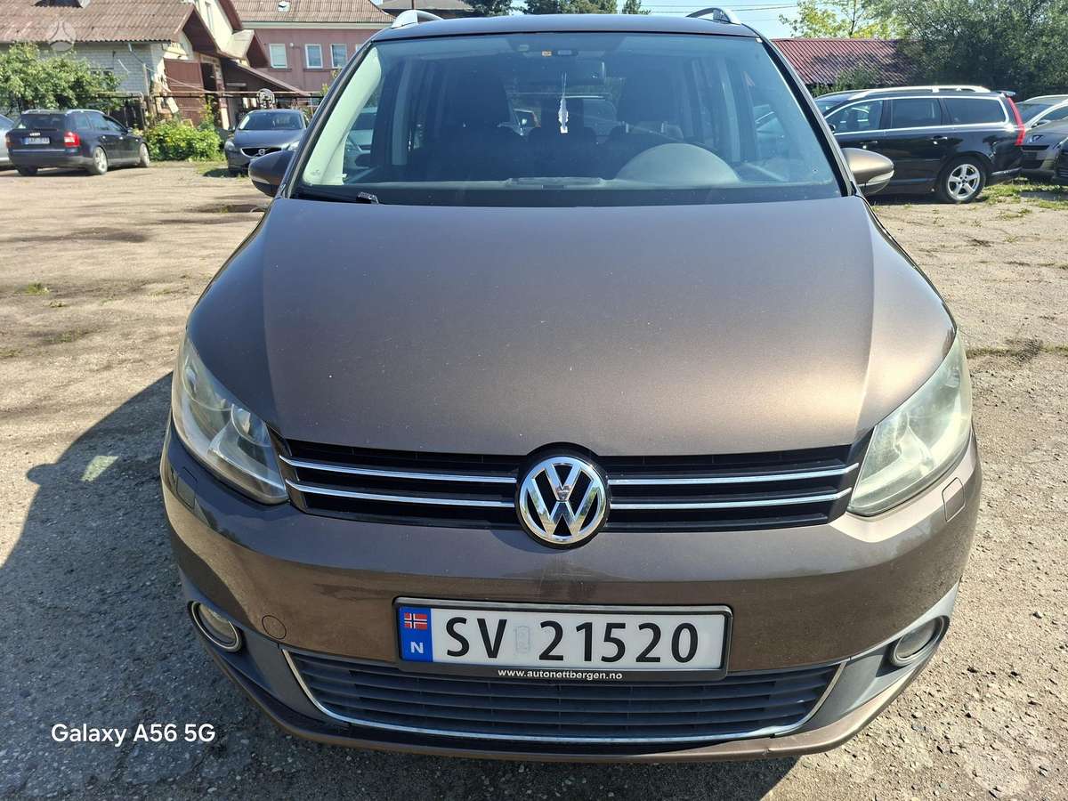 Volkswagen Touran - 1