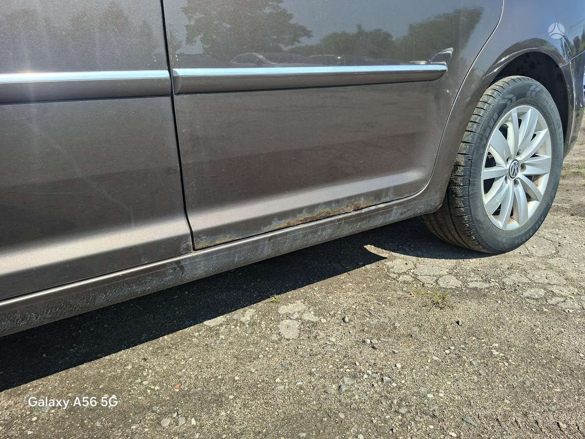 Volkswagen Touran - 5