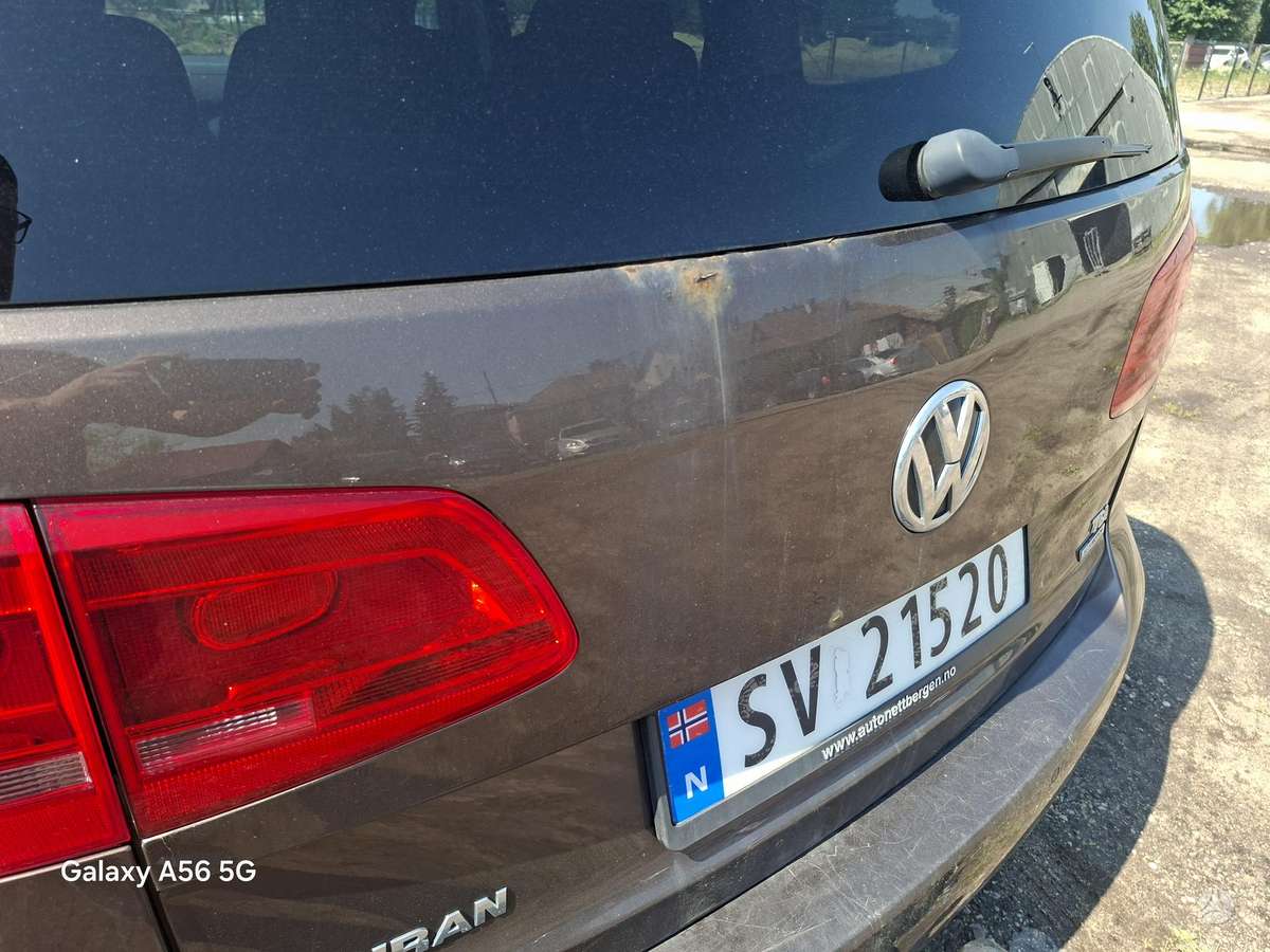 Volkswagen Touran - 8