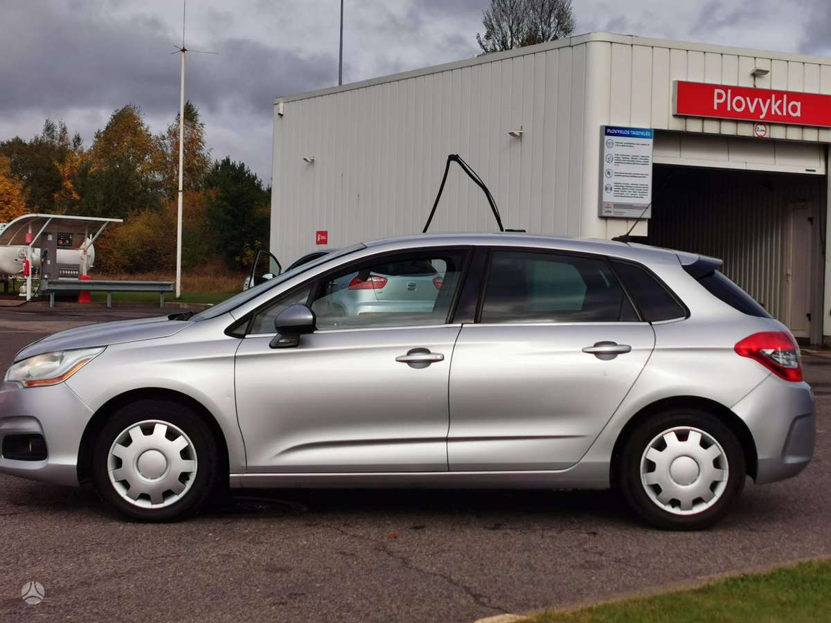 Citroen C4, 1.6 l., Хэтчбек
