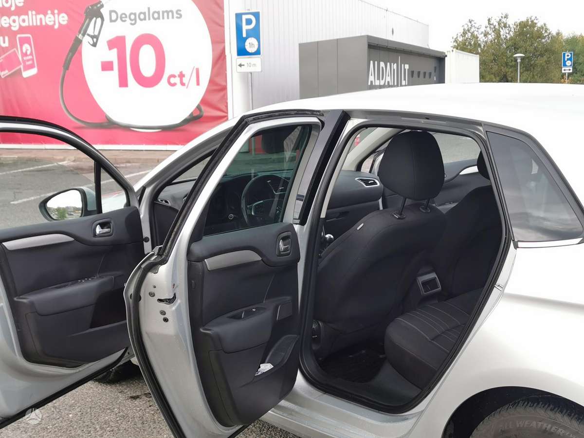 Citroen C4, 1.6 l., Хэтчбек