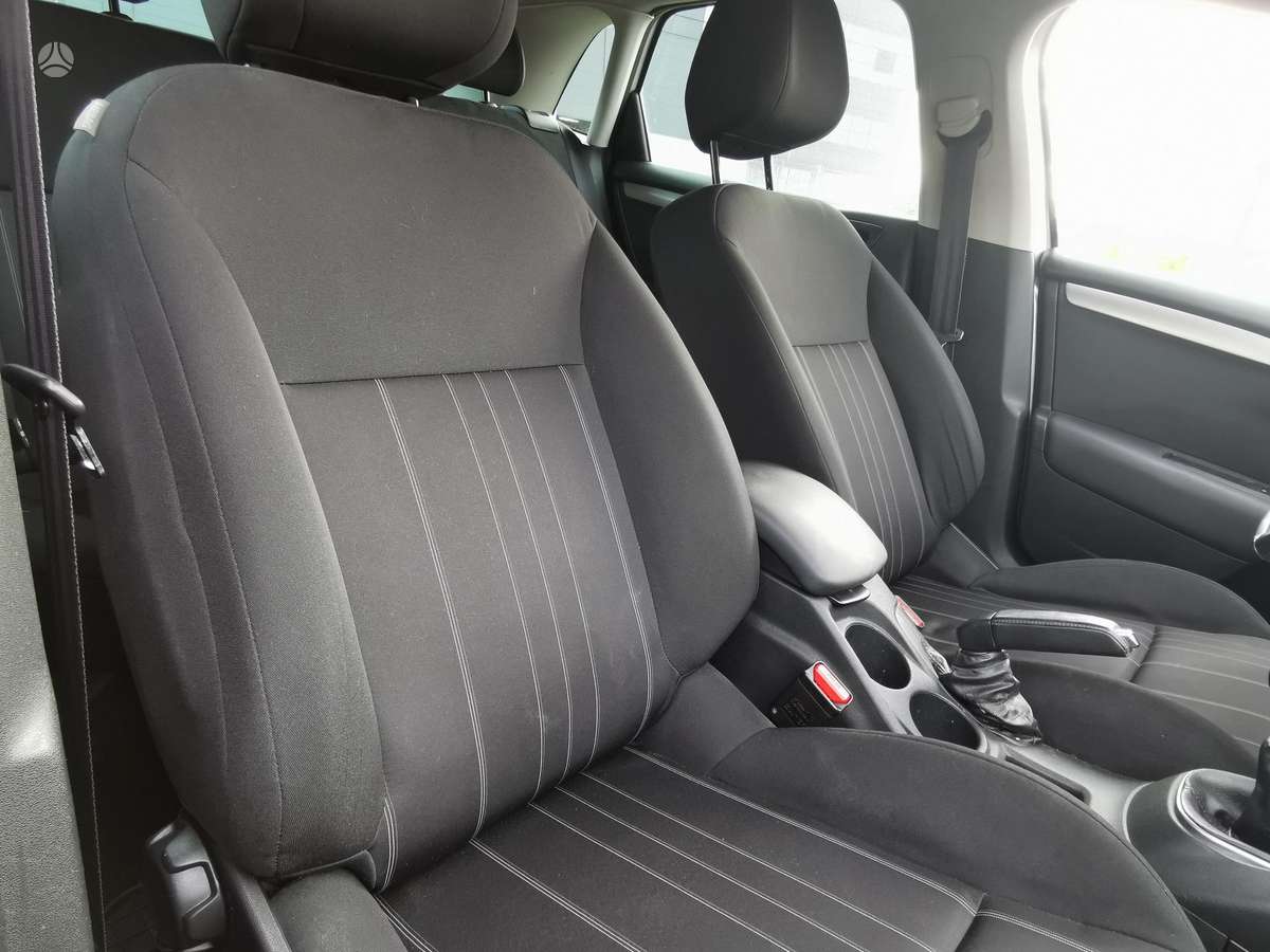 Citroen C4, 1.6 l., Хэтчбек