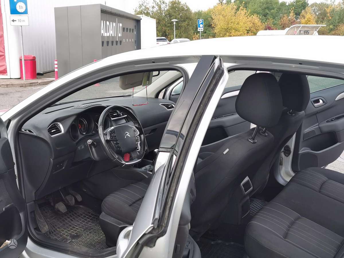 Citroen C4, 1.6 l., Хэтчбек