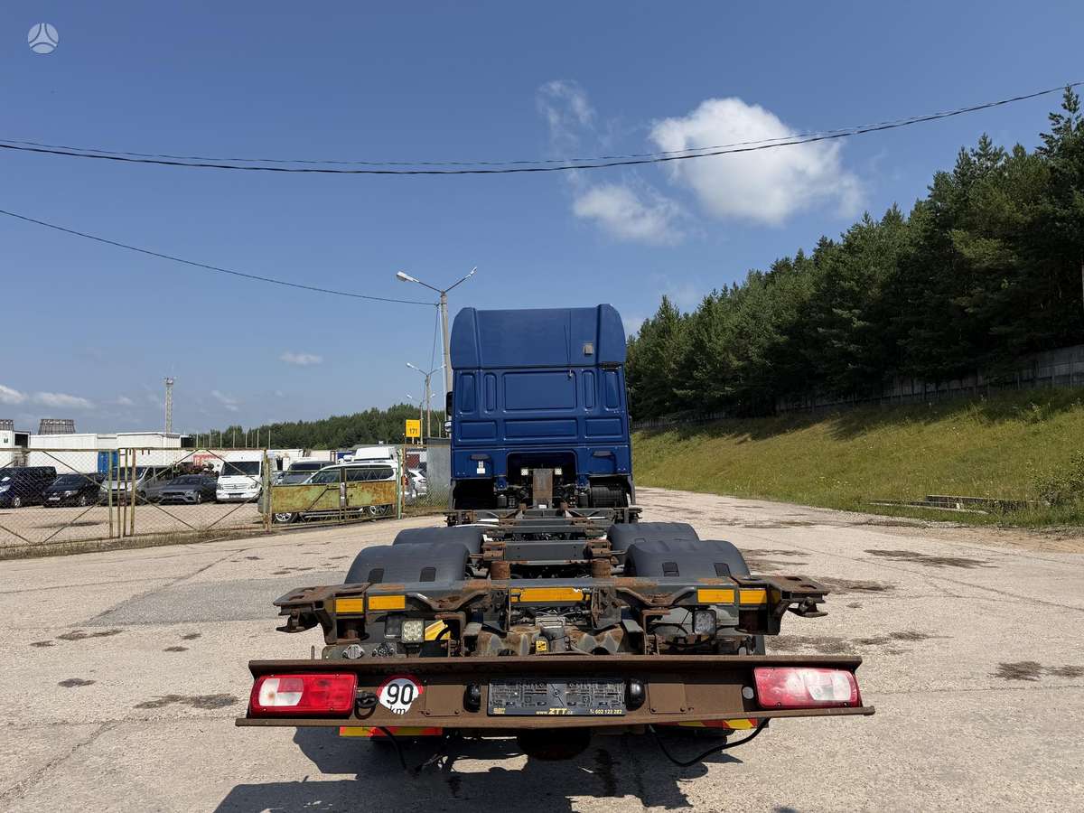 DAF XF106-460 Retarder, шасси