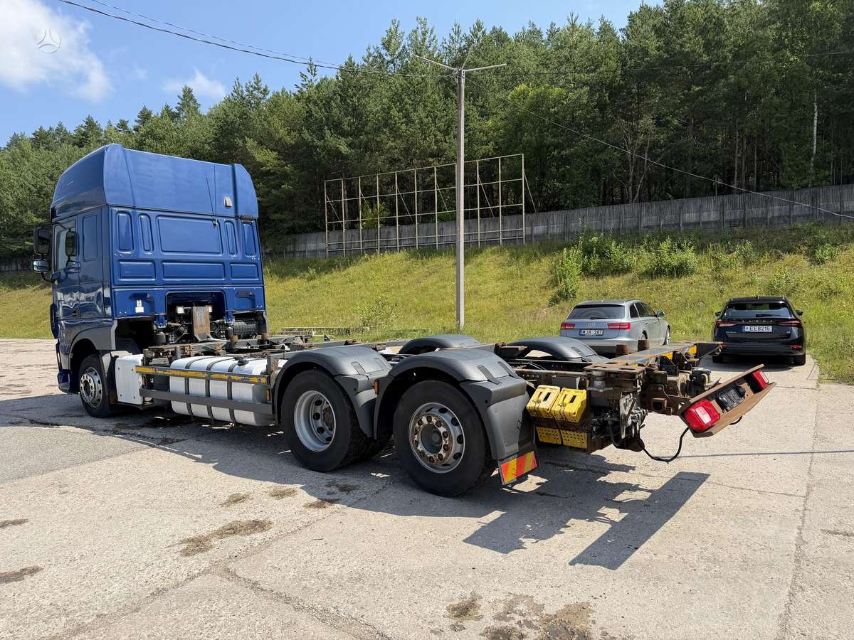 DAF XF106-460 Retarder, cab-chassis trucks