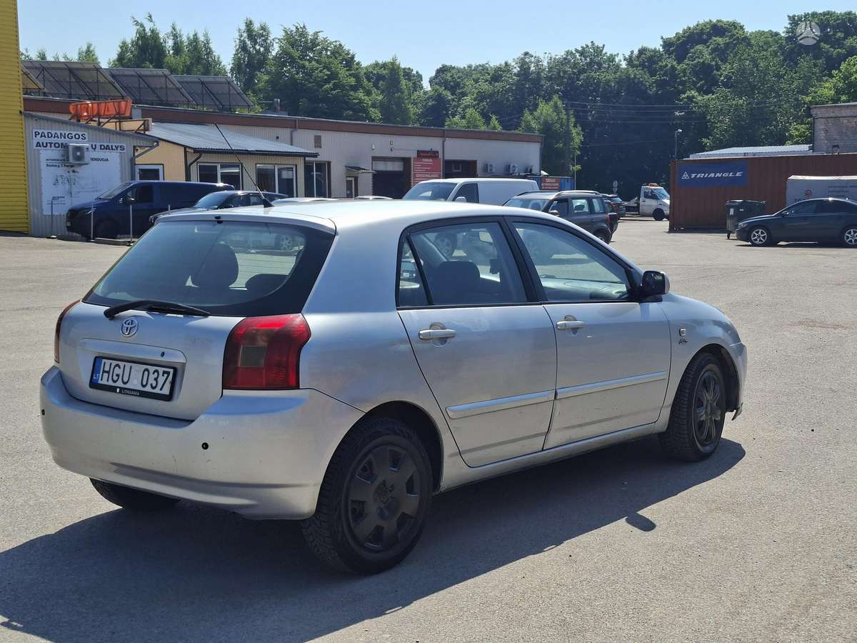 Toyota Corolla, 2.0 l., hatchback