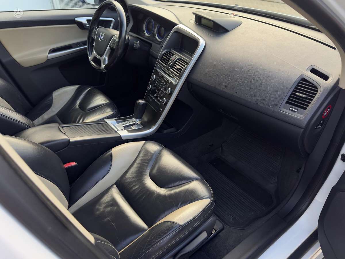 Volvo XC60 - 10