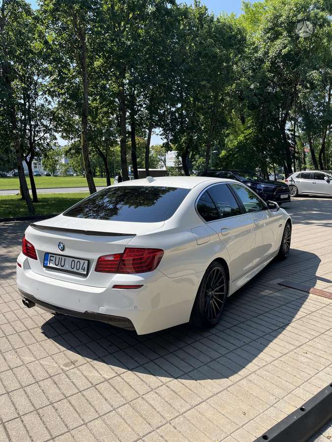 BMW 520, 2.0 l., Седан