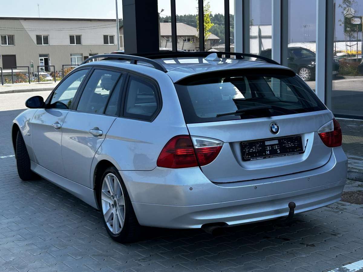 BMW 320, 2.0 l., wagon