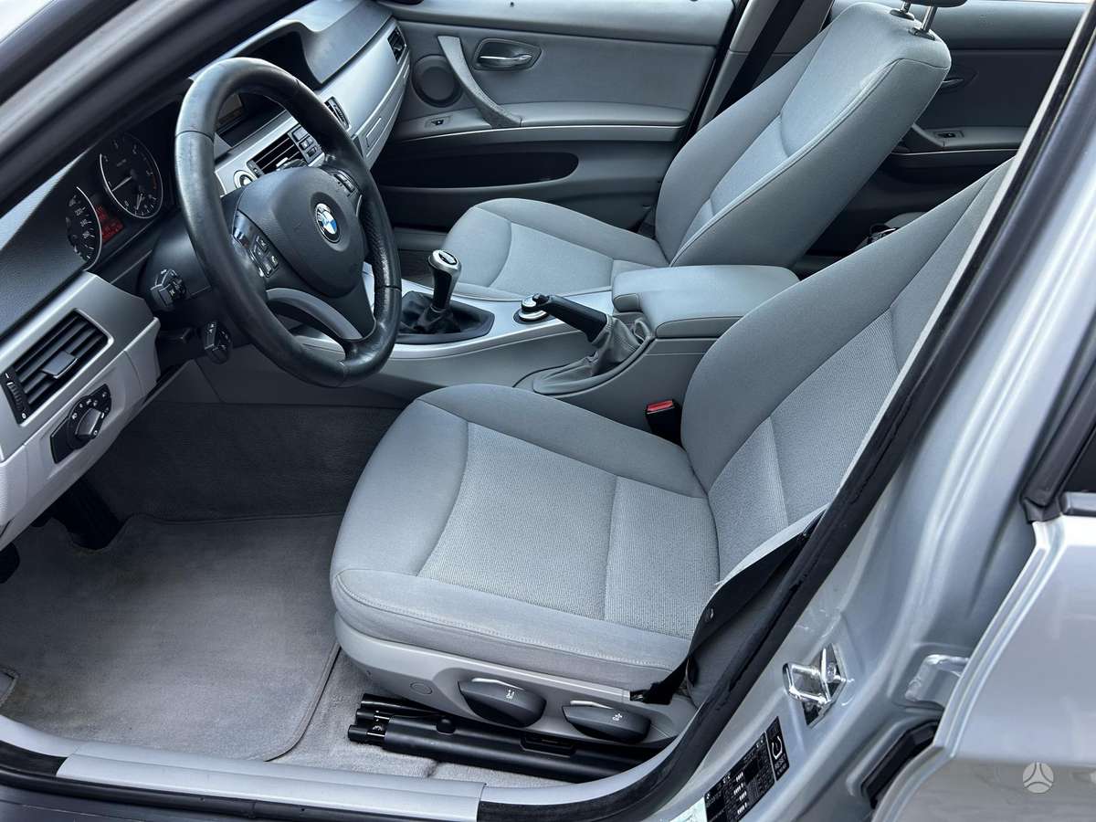 BMW 320, 2.0 l., universalas