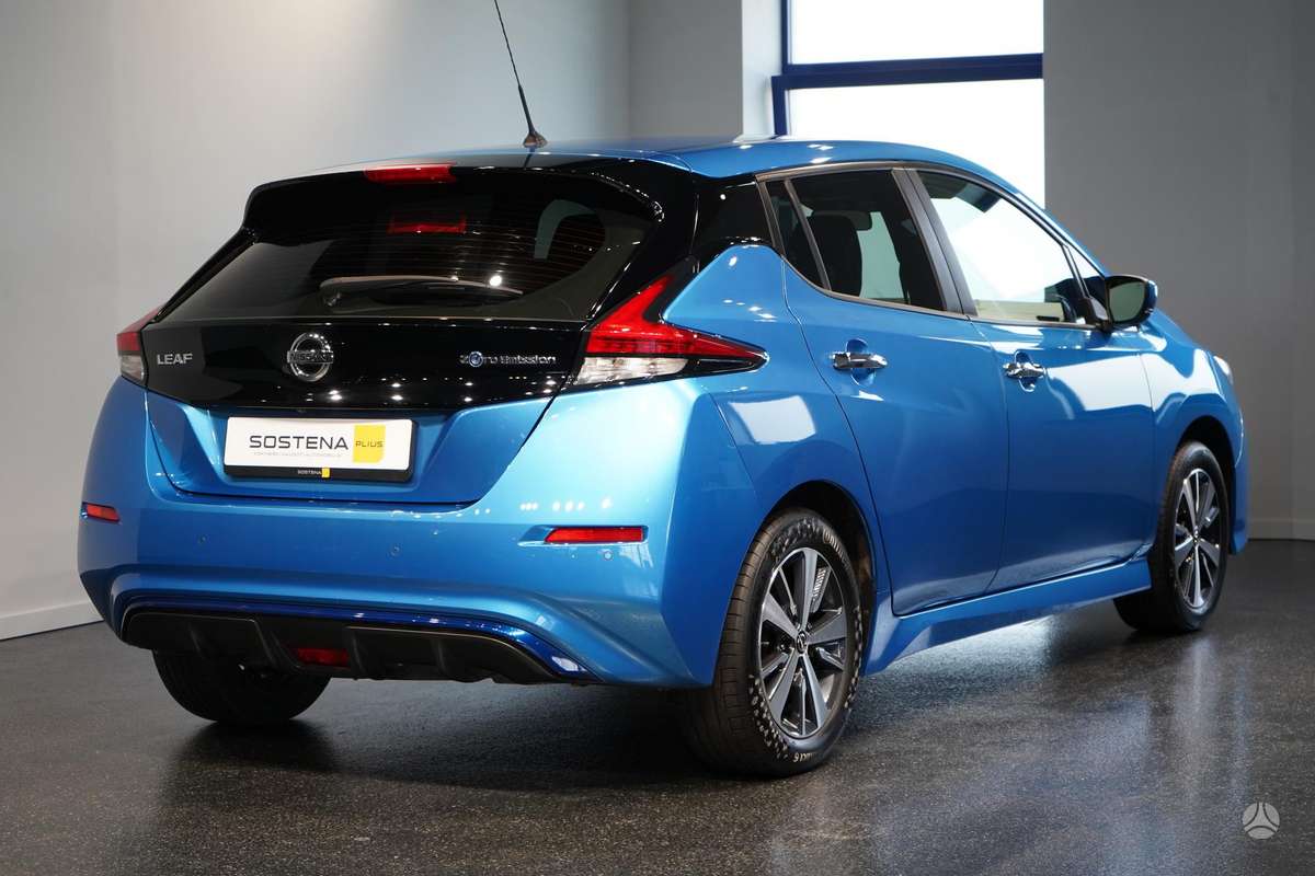 Nissan Leaf, 40 kWh, hatchback