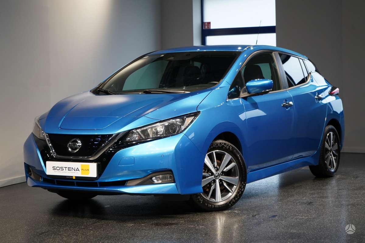 Nissan Leaf, 40 kWh, hatchback