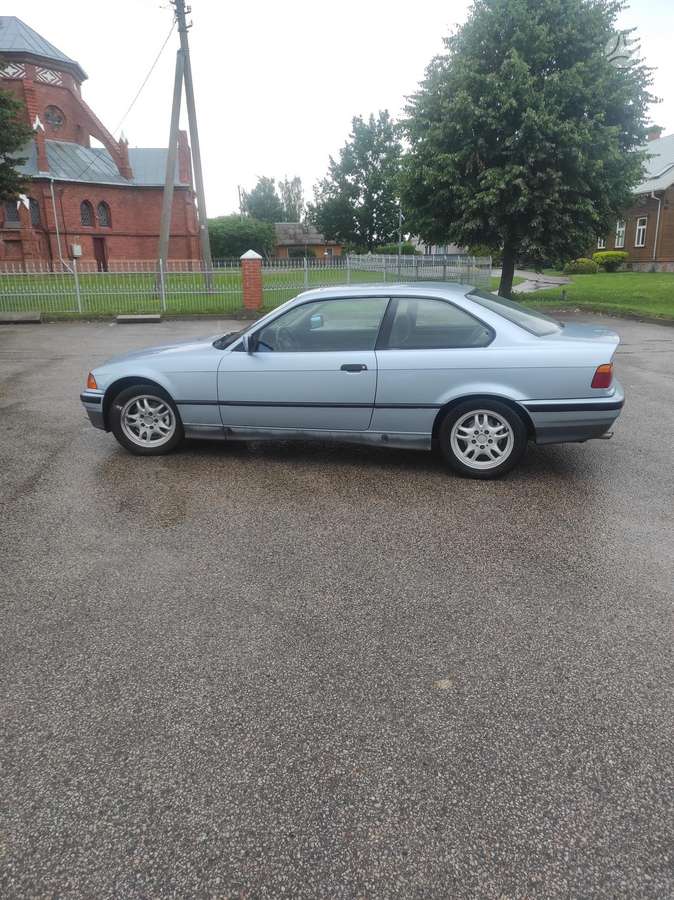 BMW 320, 2.0 l., Купе (coupe)