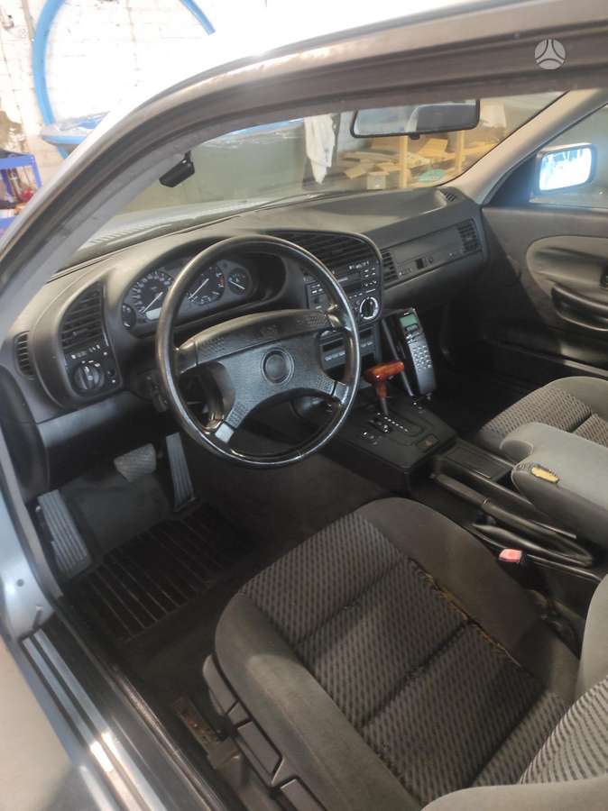 BMW 320, 2.0 l., coupe
