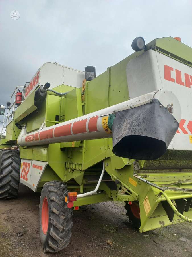 Claas MEGA-202, kombaini