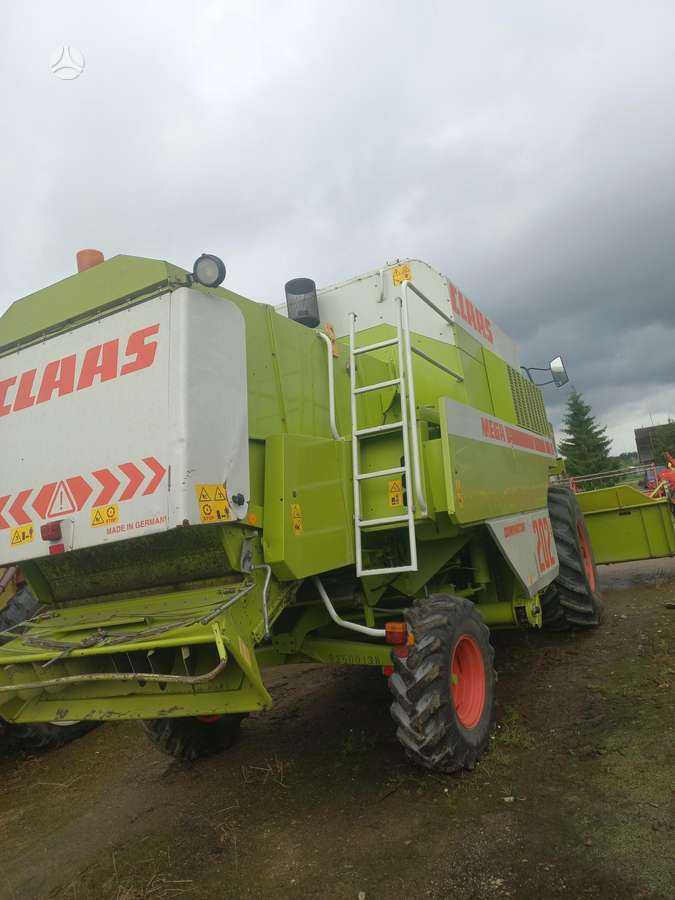Claas MEGA-202, kombaini