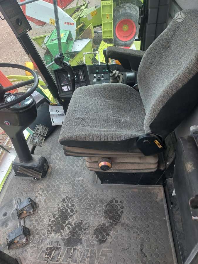 Claas MEGA-202, kombaini