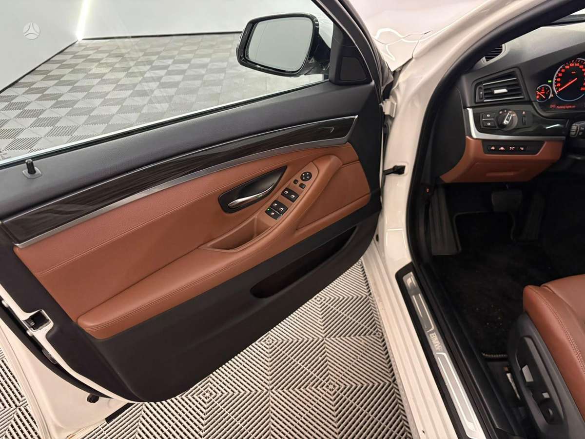 BMW 520, 2.0 l., universalas