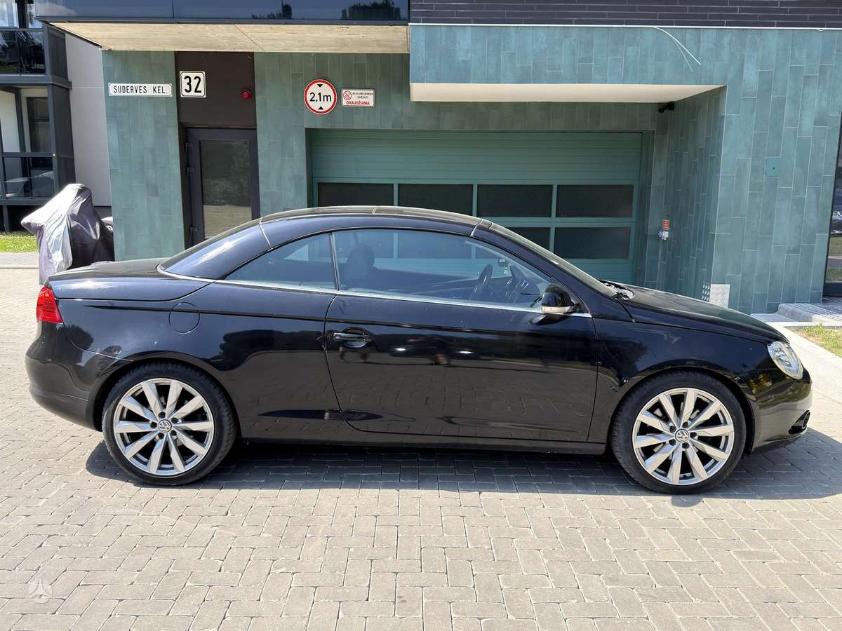 Volkswagen Eos, 2.0 l., convertible