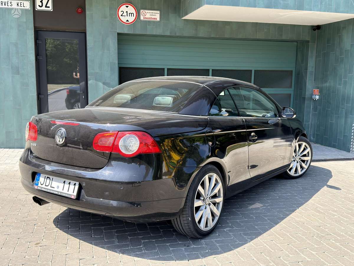 Volkswagen Eos, 2.0 l., convertible