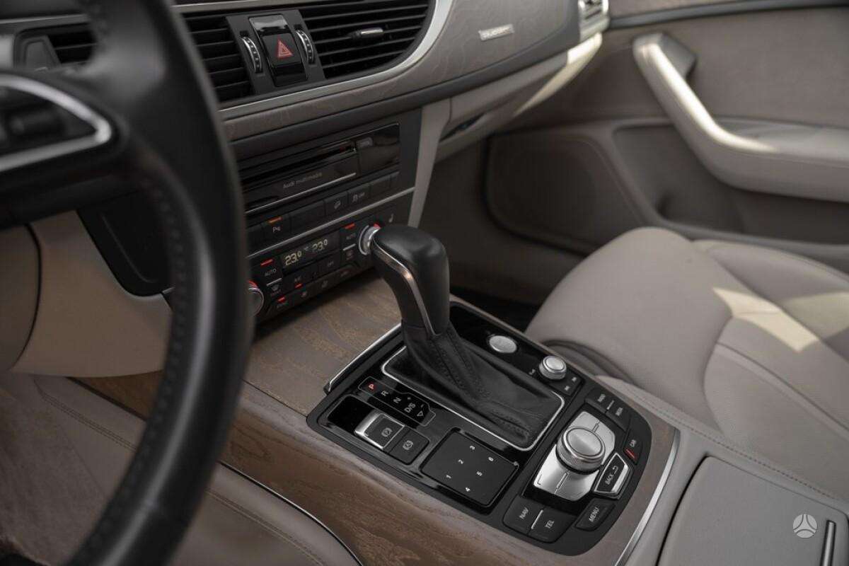 Audi A6 allroad, 3.0 l., Универсал