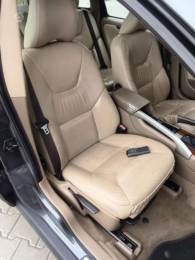 Volvo XC70, 2.4 l., universalas