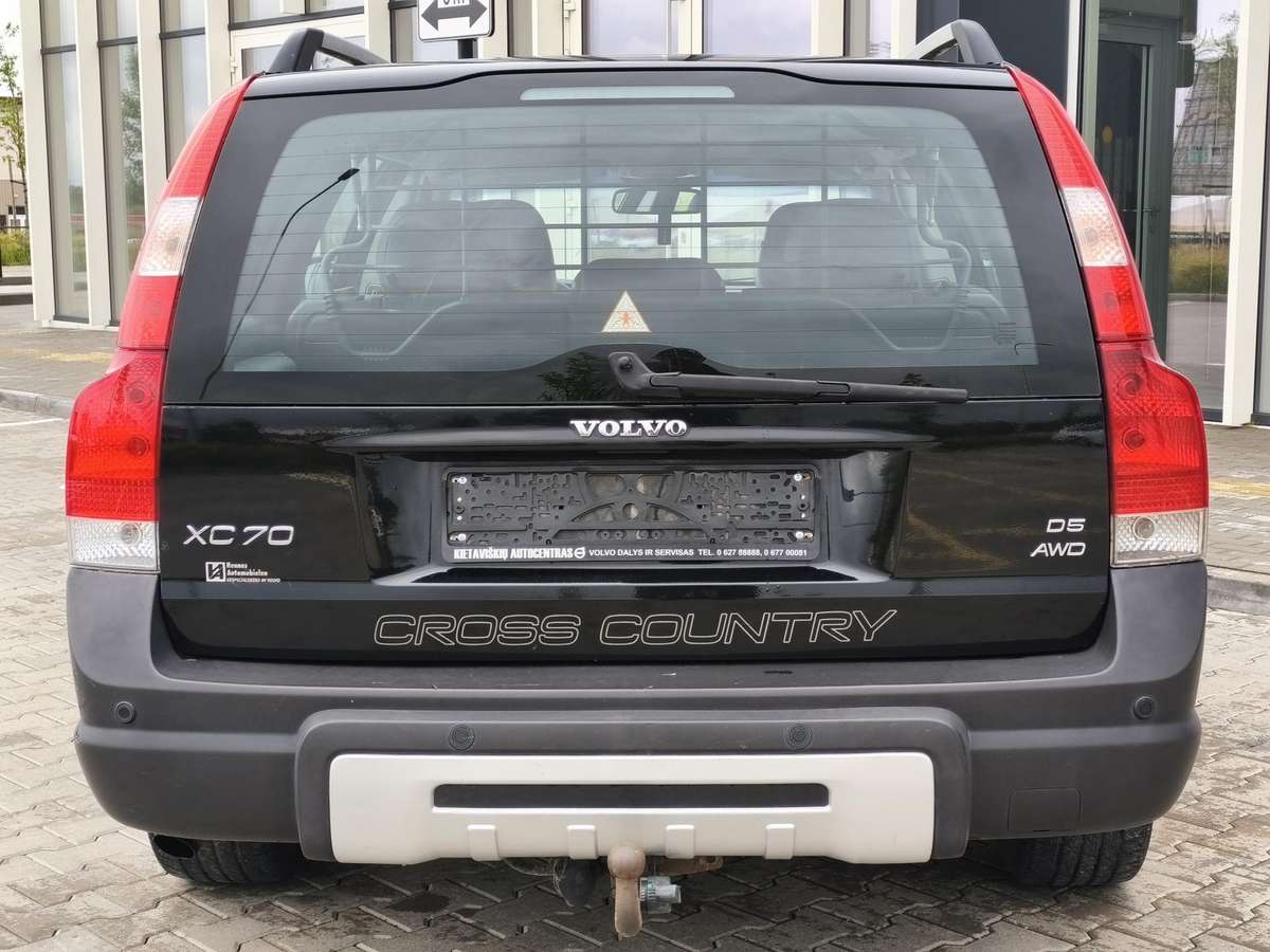 Volvo XC70, 2.4 l., wagon