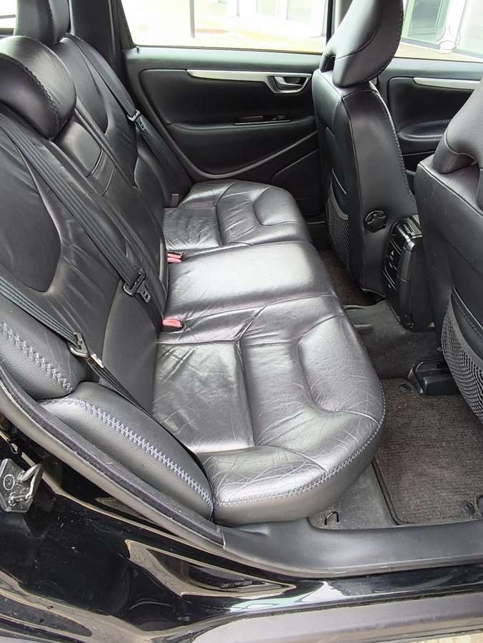 Volvo XC70, 2.4 l., wagon