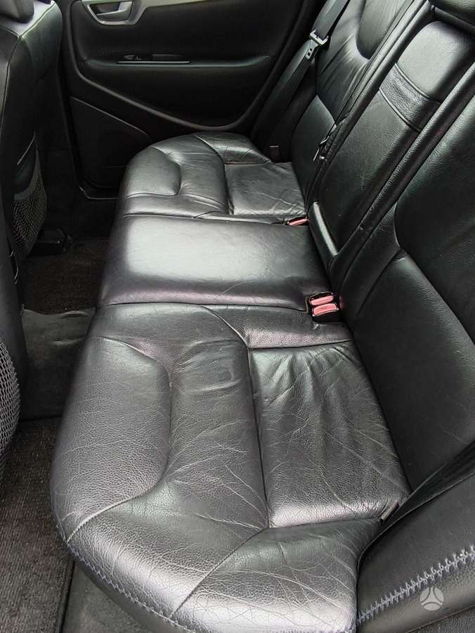 Volvo XC70, 2.4 l., wagon
