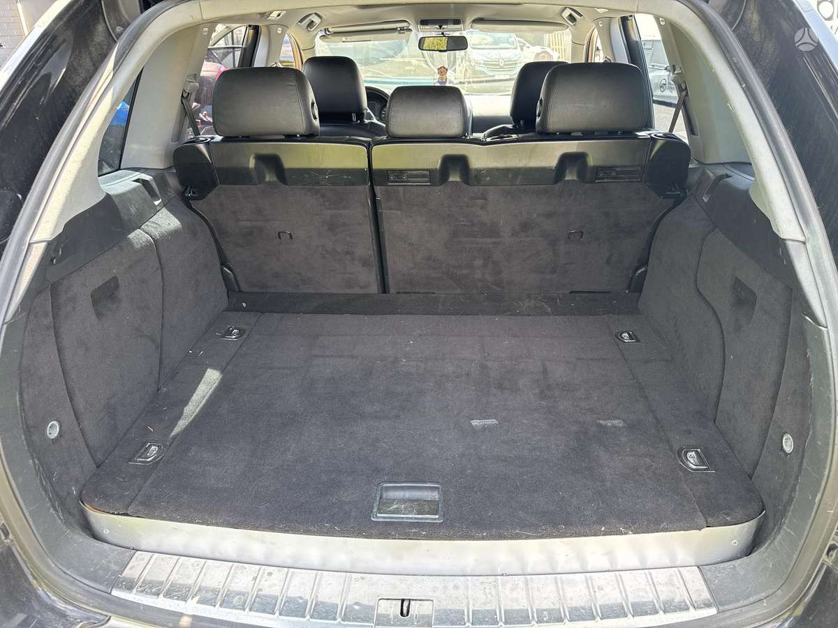 Porsche Cayenne - 11