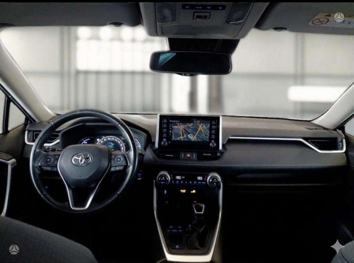 Toyota RAV4 - 5