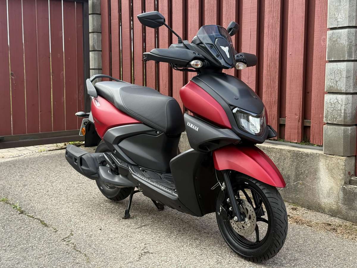 Yamaha Cygnus 125cc, мотороллеры / мопеды