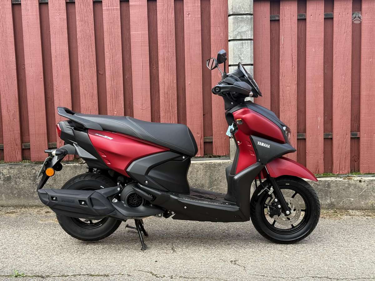 Yamaha Cygnus 125cc, scooters / mopeds