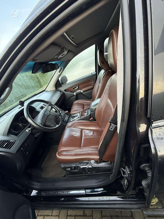 Volvo XC90 - 3