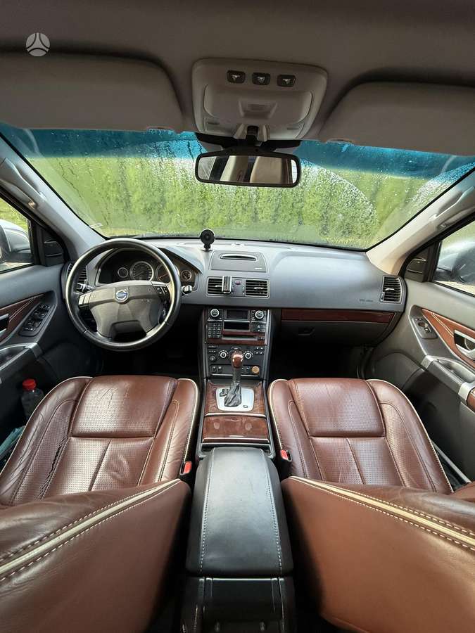 Volvo XC90 - 6