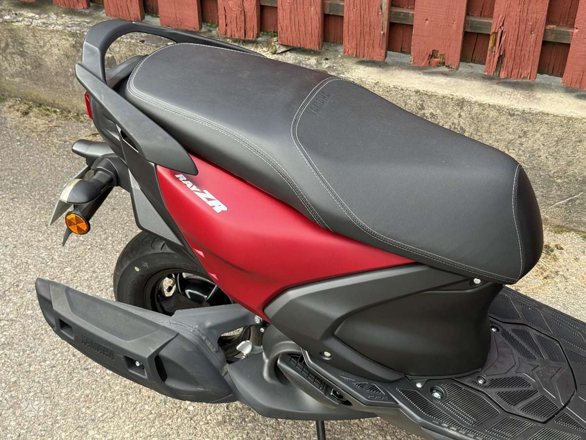 Yamaha Cygnus 125cc, scooters / mopeds