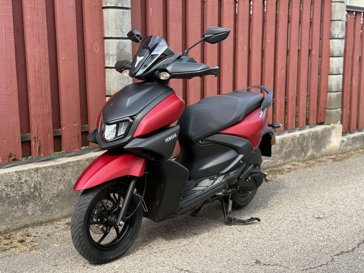 Yamaha Cygnus 125cc, scooters / mopeds