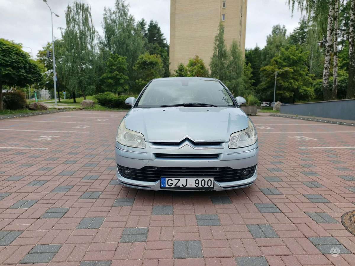 Citroen C4, 2.0 l., hatchback