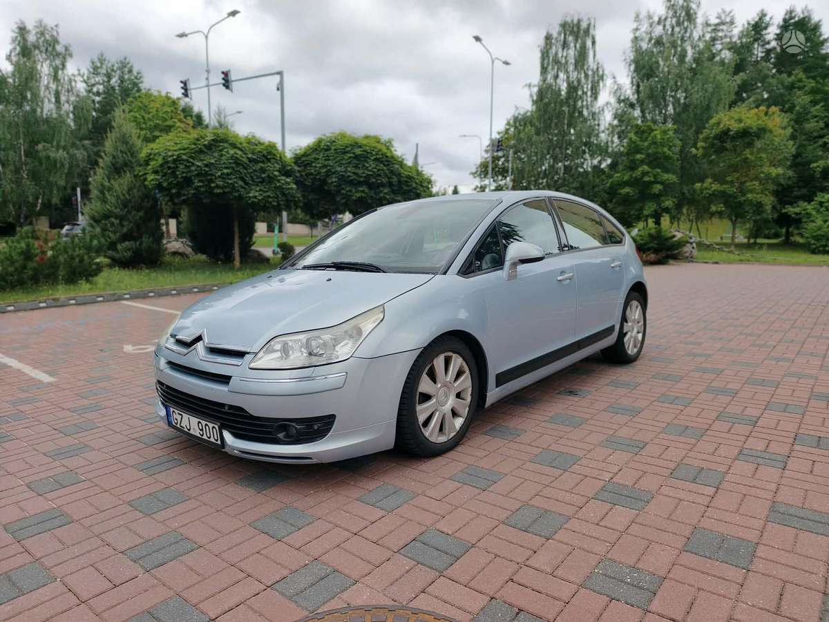 Citroen C4, 2.0 l., hatchback