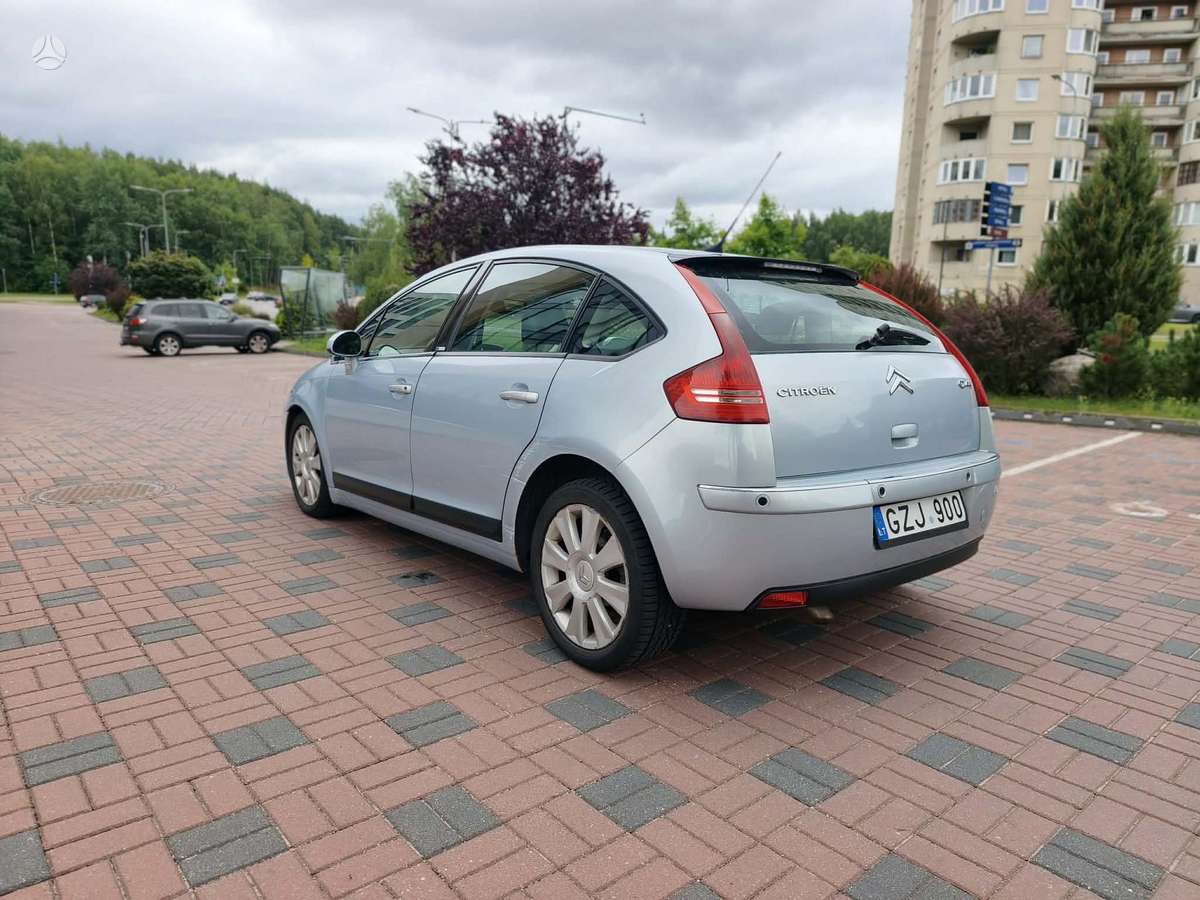 Citroen C4, 2.0 l., hatchback