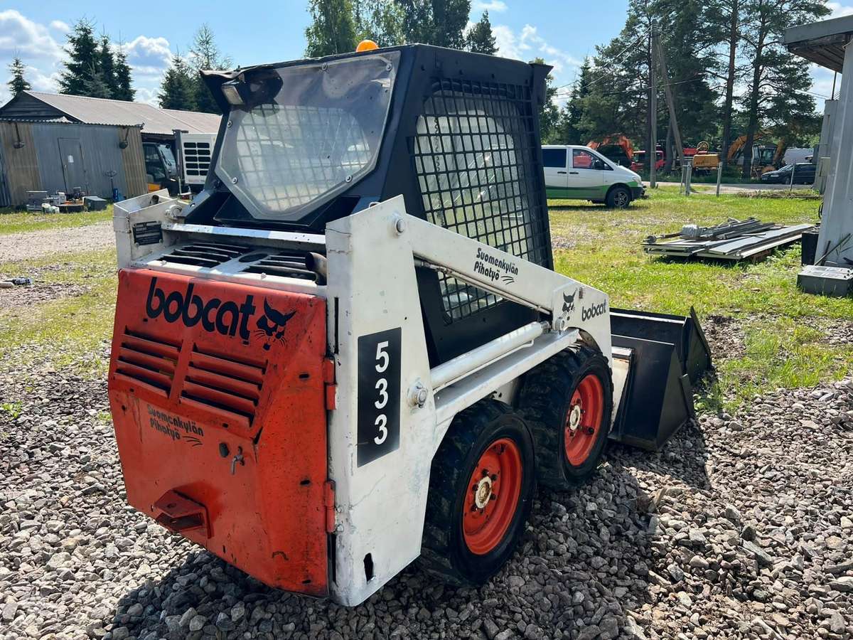 Bobcat 533 + 2 BUCKETS, мини-погрузчики