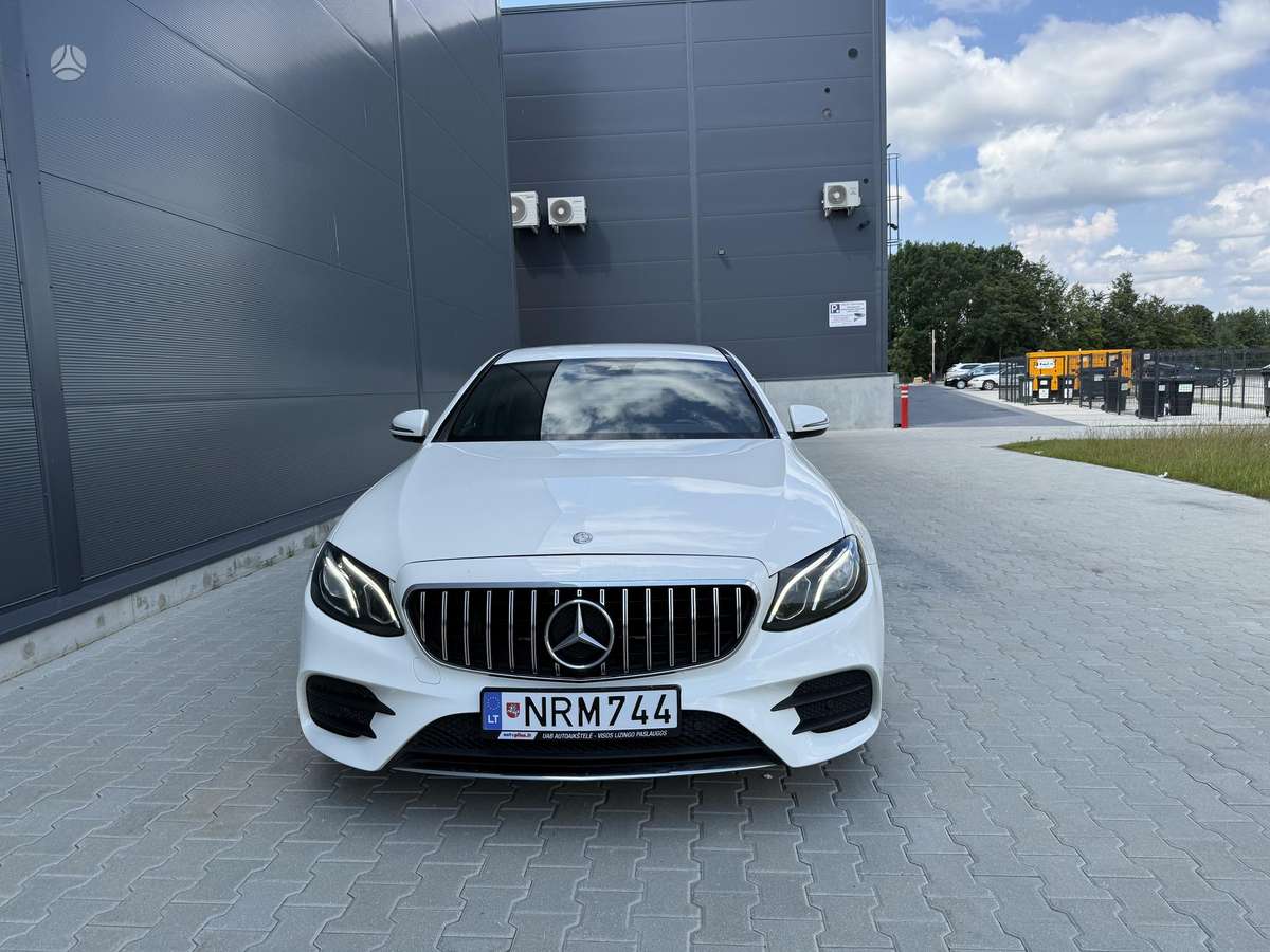 Mercedes-Benz E220, 2.2 l., Седан