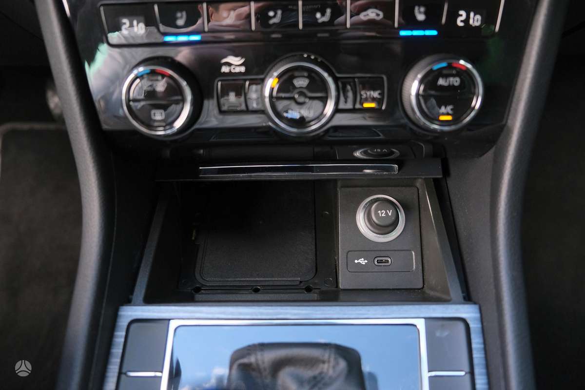 Skoda Superb, 2.0 l., hatchback