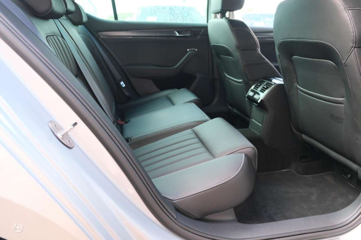 Skoda Superb, 2.0 l., hatchback