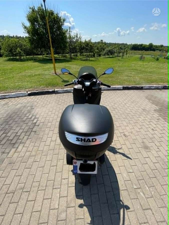 Piaggio MP3 278cc, triračiai