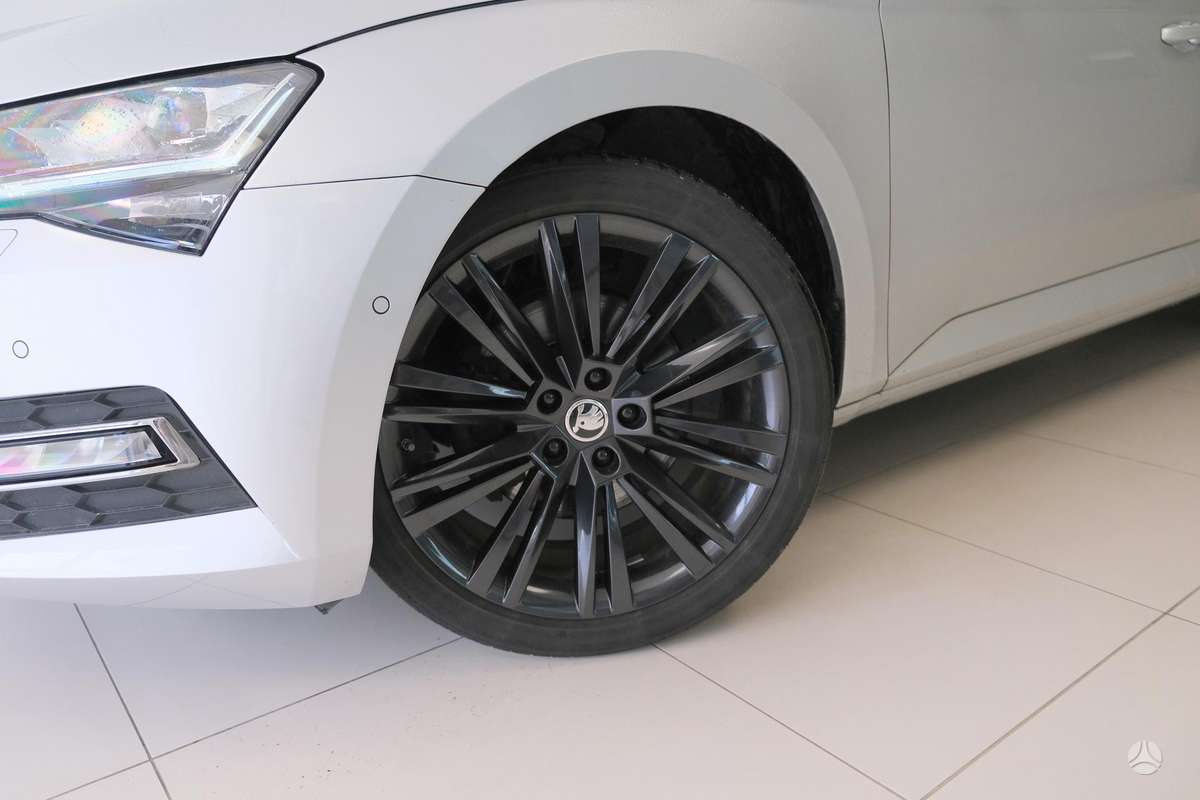 Skoda Superb, 2.0 l., hatchback