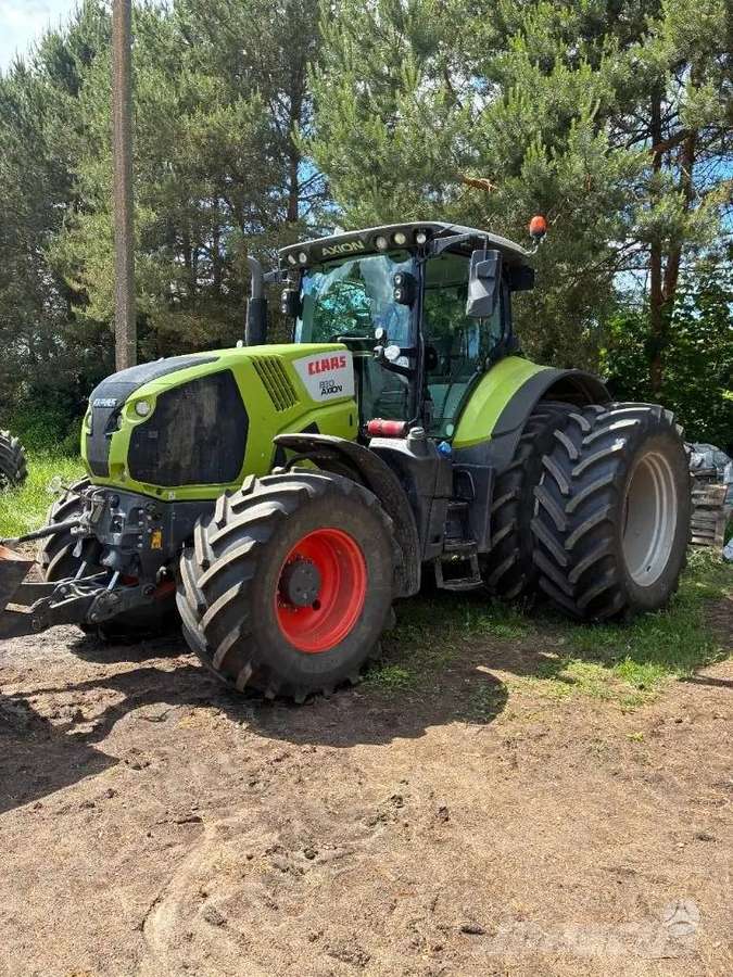 Claas Axion 830, traktori