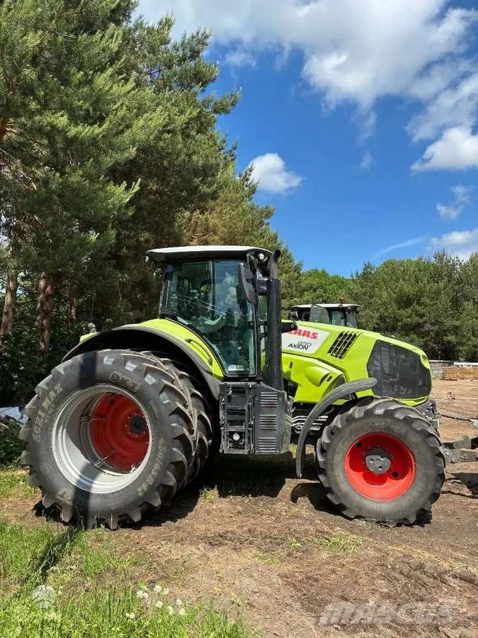 Claas Axion 830, traktoriai