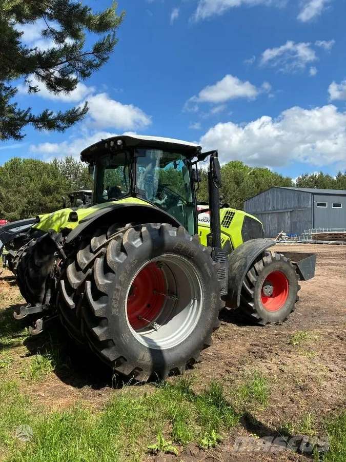 Claas Axion 830, traktori