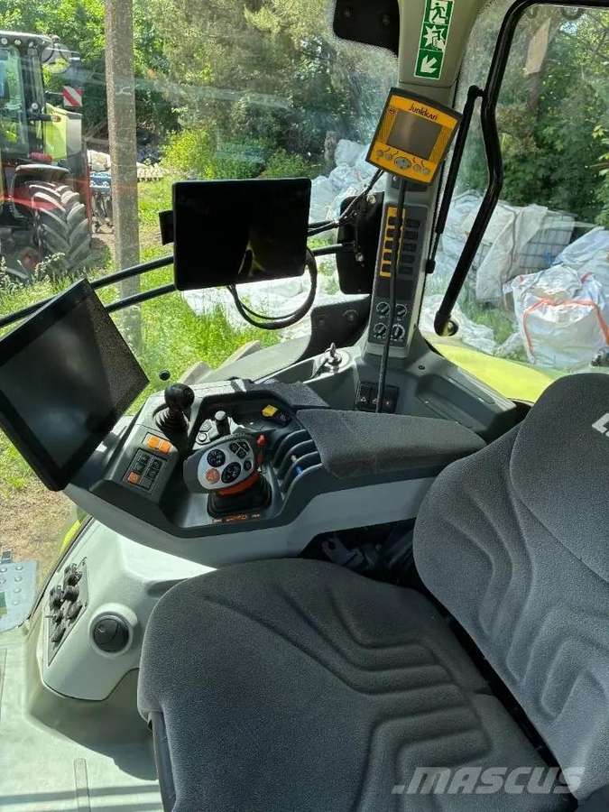 Claas Axion 830, тракторы